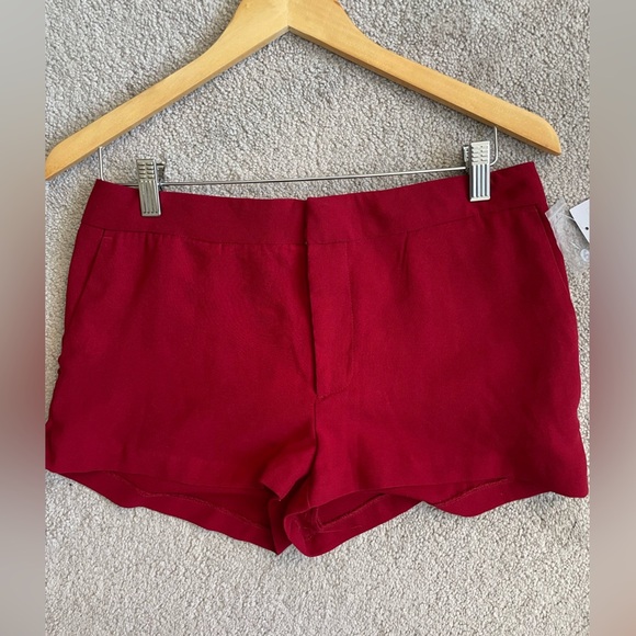 NWT Alice & UO Red Ellis Shorts, Urban outfitters, hottie hot mini shorts.Size 6 - Picture 1 of 10